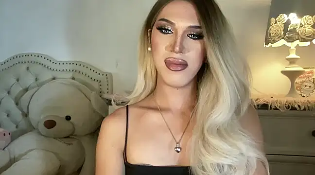 Ts glamxxxx online show from February 25, 8:03 am