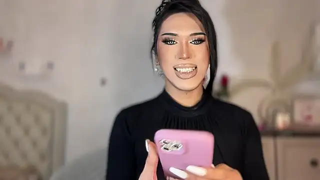 Ts glamxxxx online show from November 14, 12:20 am