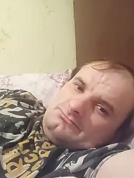 Snapshot of 185322 chatting on December 23, 6:48 pm 185322 online show from December 23, 6:48 pm