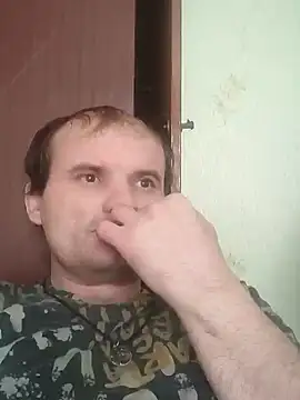 Snapshot of 185322 chatting on February 2, 8:13 am 185322 online show from February 2, 8:13 am