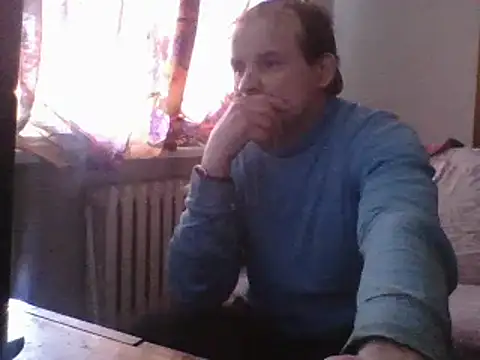 Snapshot of 185322 chatting on February 22, 1:57 pm 185322 online show from February 22, 1:57 pm