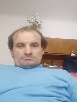 Snapshot of 185322 chatting on February 27, 4:43 pm 185322 online show from February 27, 4:43 pm