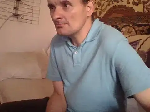 Snapshot of 185322 chatting on September 17, 9:11 am 185322 online show from September 17, 9:11 am