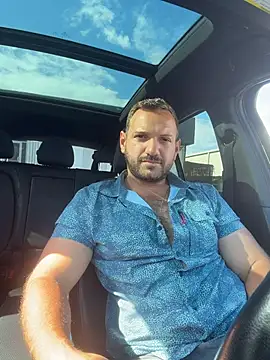 JonJ0 online show from April 16, 12:50 pm