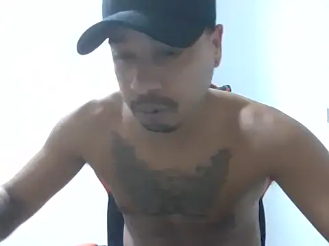 Snapshot of Juninho10c chatting on November 6, 4:57 am Juninho10c online show from November 6, 4:57 am