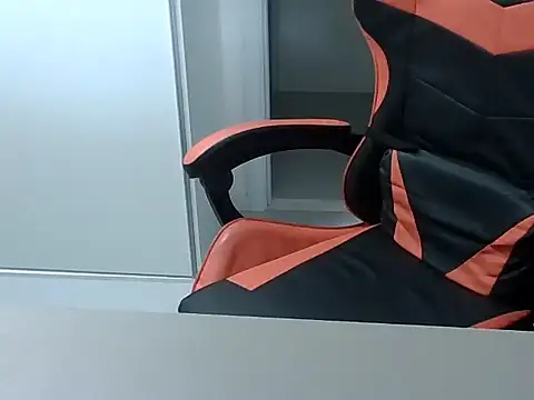 Snapshot of Juninho10c chatting on November 17, 12:11 pm Juninho10c online show from November 17, 12:11 pm