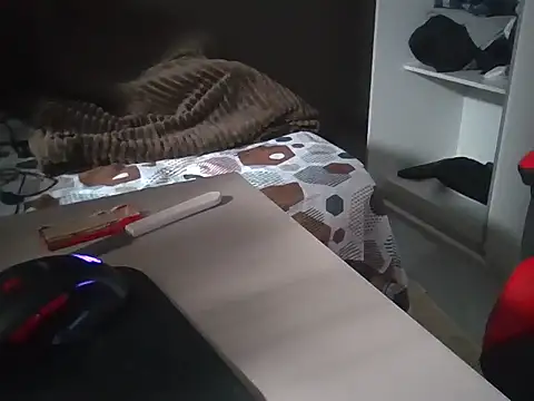 Snapshot of Juninho10c chatting on November 20, 12:44 am Juninho10c online show from November 20, 12:44 am