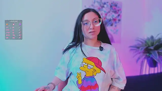 lucy neil online show from December 5, 4:32 am