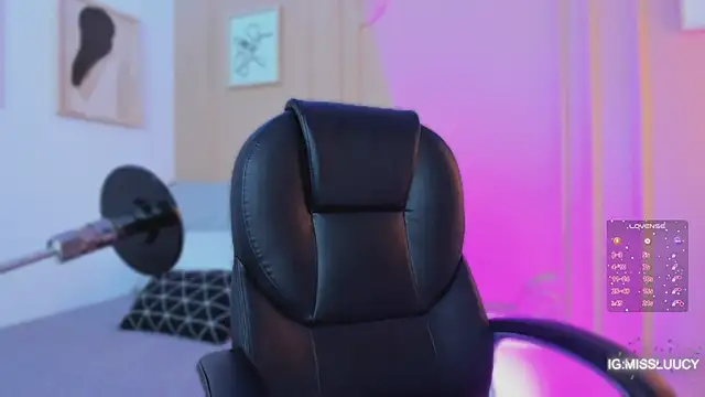 lucy neil online show from March 25, 2:39 am