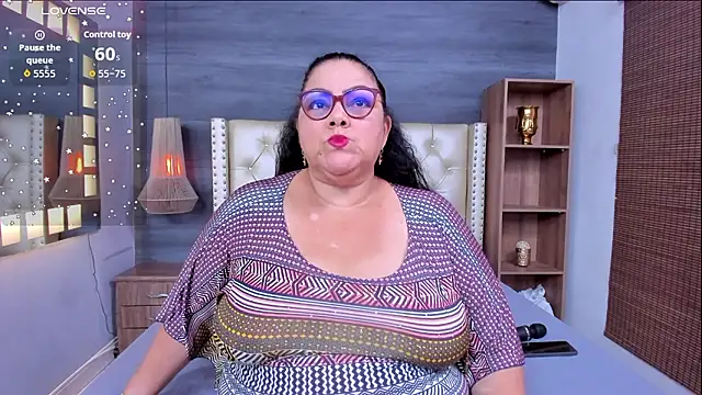 mommy cute online show from March 26, 12:39 am