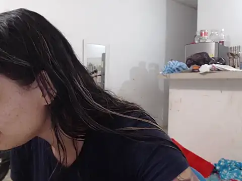 Snapshot of girl_tits chatting on March 22, 10:48 pm girl tits online show from March 22, 10:48 pm