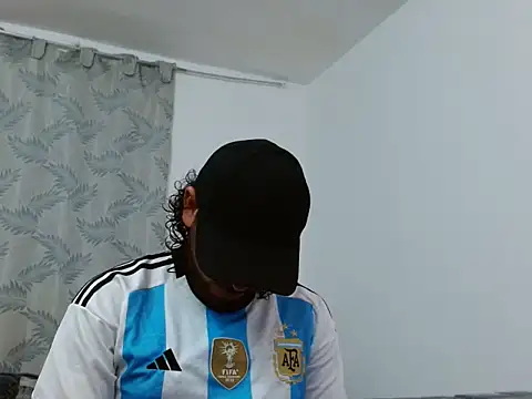 tuyo1995 online show from September 21, 4:47 am