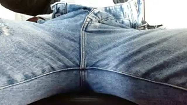 tuyo1995 online show from April 10, 4:44 pm