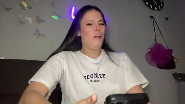 Snapshot of MeganTheRarest chatting on October 23, 7:07 am MeganTheRarest online show from October 23, 7:07 am