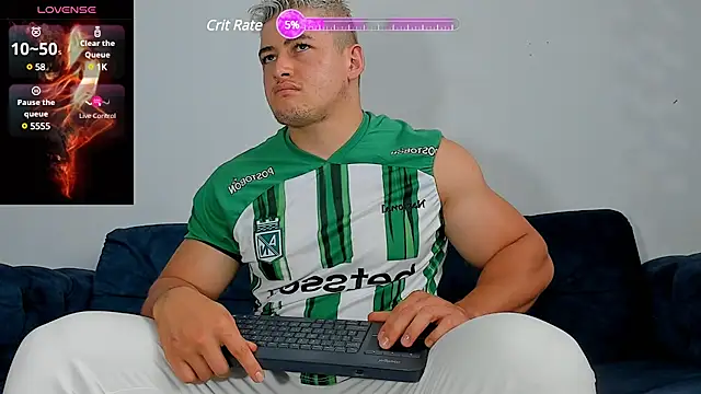 Leonsmoron online show from December 3, 1:54 pm