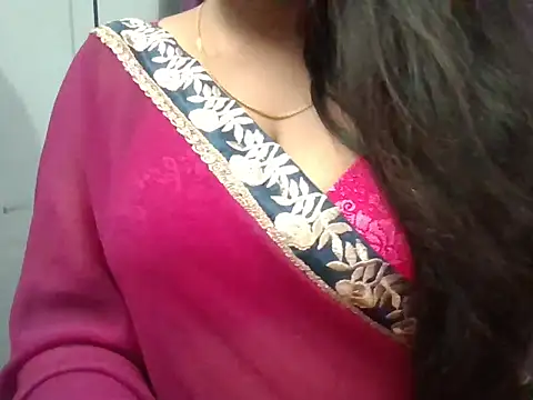 Snapshot of Roopshikha39 chatting on November 27, 6:54 pm Roopshikha39 online show from November 27, 6:54 pm