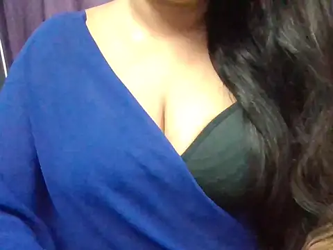 Roopshikha39 online show from June 7, 6:33 pm