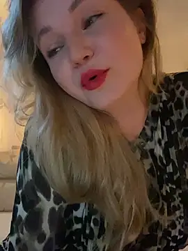 Lady  Maria online show from February 8, 4:32 pm