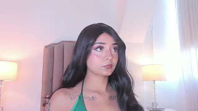 Emma Torres   online show from July 8, 12:31 pm
