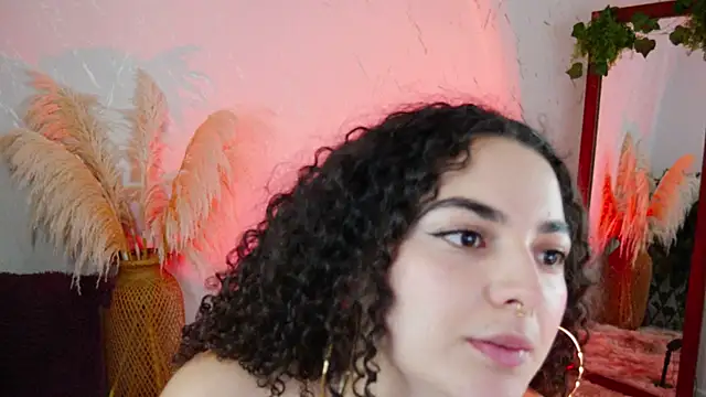 merida bell18 online show from December 15, 10:58 pm