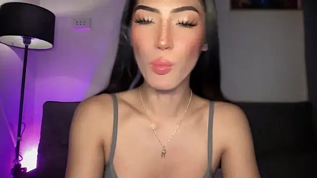 Bella Gordon online show from November 22, 11:48 pm