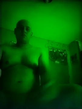 Snapshot of moraaaa1 chatting on April 6, 5:41 am moraaaa1 online show from April 6, 5:41 am