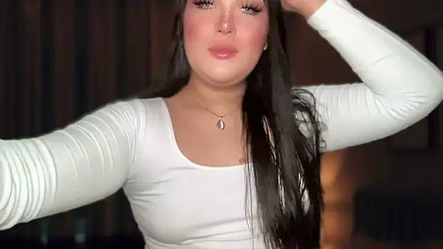 Snapshot of MissCataleyaxxx chatting on November 4, 11:48 pm MissCataleyaxxx online show from November 4, 11:48 pm