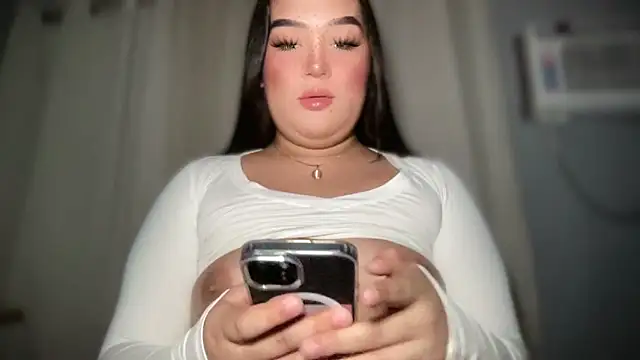 Snapshot of MissCataleyaxxx chatting on December 14, 11:04 am MissCataleyaxxx online show from December 14, 11:04 am