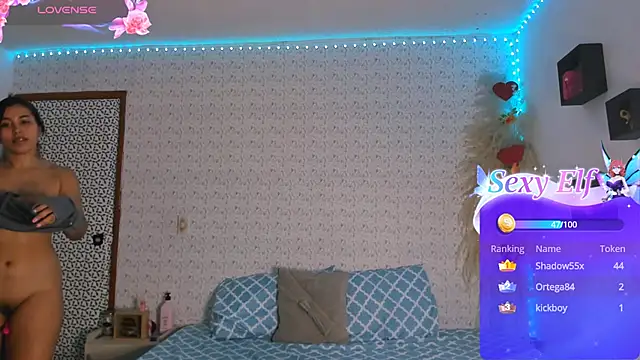 Snapshot of caylinhot7 chatting on December 21, 8:18 am caylinhot7 online show from December 21, 8:18 am