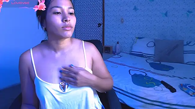 Snapshot of caylinhot7 chatting on February 1, 6:54 am caylinhot7 online show from February 1, 6:54 am