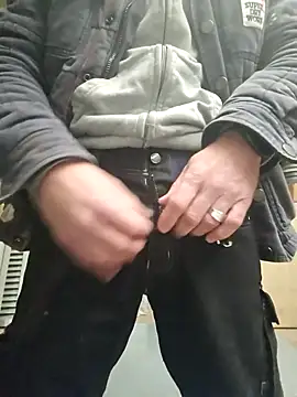 Xcoquinx online show from November 21, 9:41 am