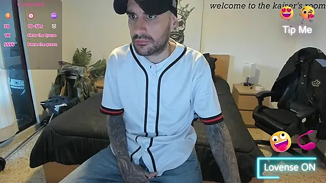 kaiser679  online show from September 8, 10:09 pm