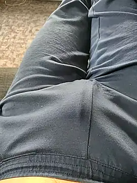 Snapshot of kiam471 chatting on October 31, 2:07 pm kiam471 online show from October 31, 2:07 pm