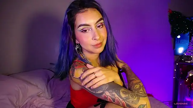 Cinamoonn online show from December 21, 11:34 pm