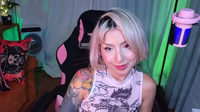 Cinamoonn online show from July 7, 10:14 pm