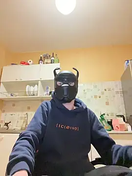 Snapshot of semen_keeper chatting on December 18, 9:40 pm semen keeper online show from December 18, 9:40 pm