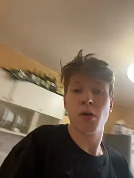 Snapshot of semen_keeper chatting on February 16, 6:43 am semen keeper online show from February 16, 6:43 am