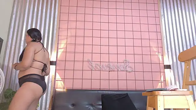 mensia hernandz online show from November 27, 1:35 pm