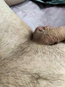 Snapshot of bartek1989209 chatting on March 13, 2:34 pm bartek1989209 online show from March 13, 2:34 pm