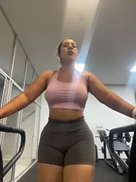 daniela henao online show from June 12, 1:48 am