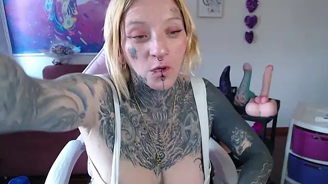 SLOPPYTITSS online show from January 19, 6:53 pm