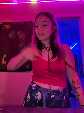 Cutiepiespanks online show from February 8, 2:15 am