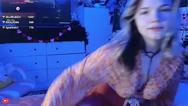 Cutiepiespanks online show from February 22, 4:29 am