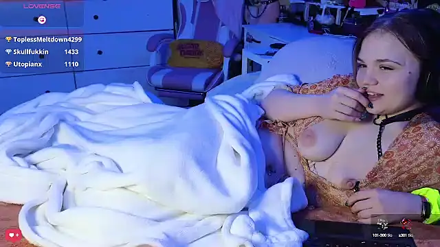 Cutiepiespanks online show from February 22, 7:34 am