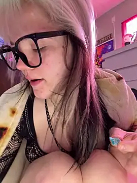 Cutiepiespanks online show from March 21, 6:11 pm