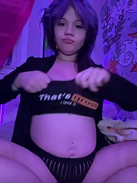 Cutiepiespanks online show from June 12, 3:05 am