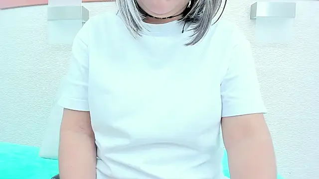 Snapshot of allice_green chatting on February 21, 2:34 am allice green online show from February 21, 2:34 am