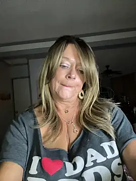 cowgirlc online show from March 12, 2:50 am