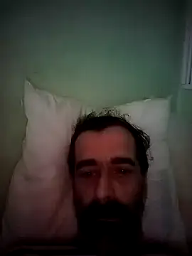 Snapshot of GeorgeTatiana chatting on March 19, 12:25 am GeorgeTatiana online show from March 19, 12:25 am