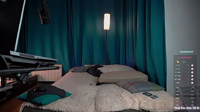 VIktorSecret online show from February 13, 3:02 am